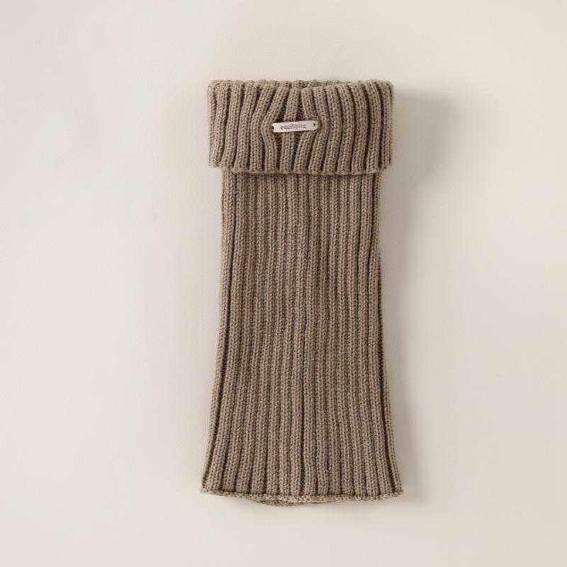Japanese Style Metal Logo Milky White Cashmere Leg Warmers for Women, Autumn/Winter, American Retro Coffee Brown Fold-Over Slouchy Leg Warmers