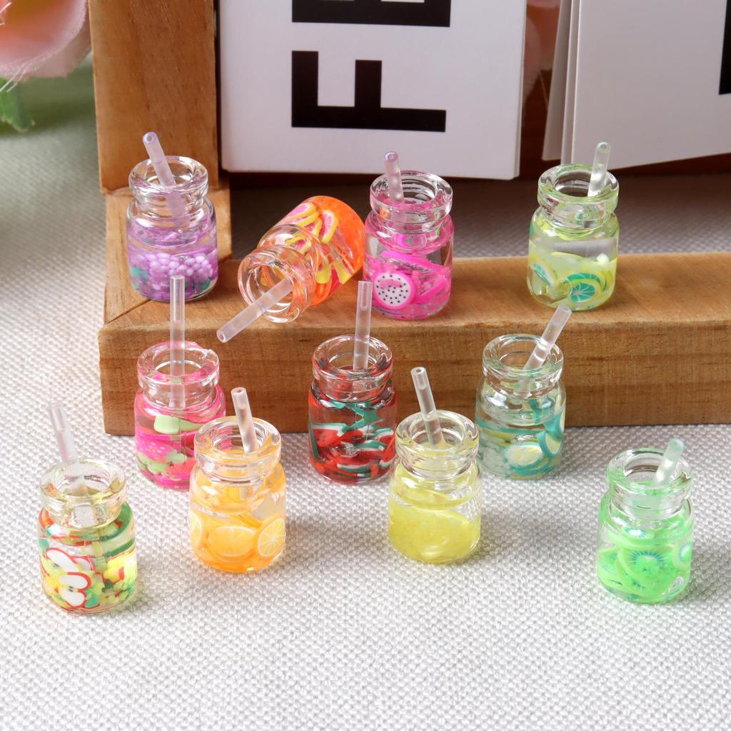 Ręcznie robione miniatury jedzenia i napojów do domku dla lalek: Ciasto, Sok, Talerze