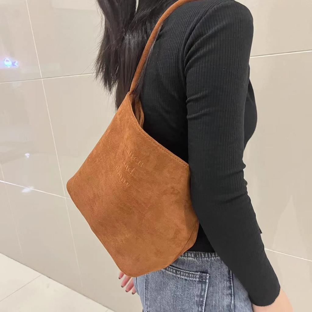 Velvet Shoulder Bag Women'S Bag Maillard Fashion Large Capacity Tote Bag Portable Bucket Bag Women