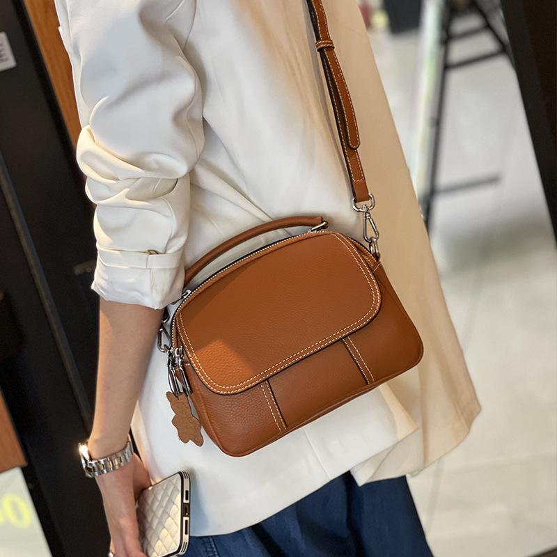 

New Fashionable and Versatile Bag Large Capacity Cowhide Shoulder Bag