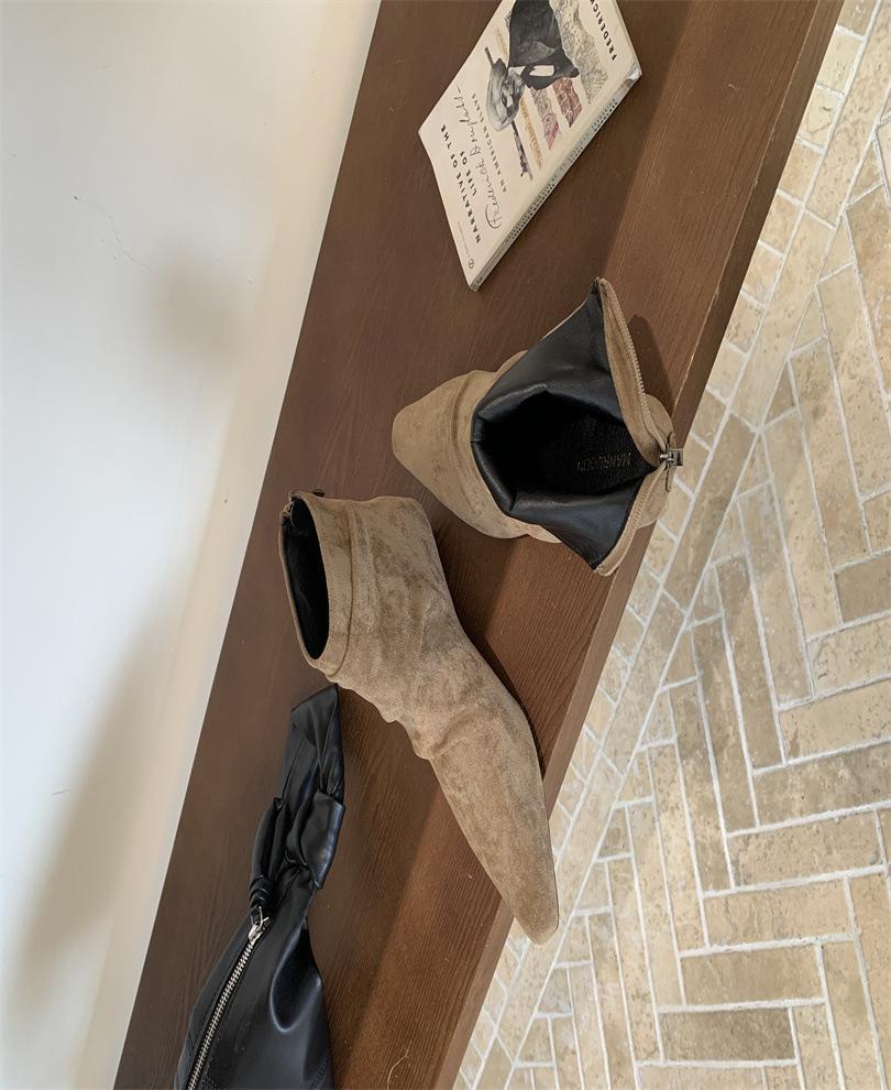 

Versatile pleated niche design Martin boots show small elasticity 2025 autumn and winter new Maillard fashion boots for women 39 хаки