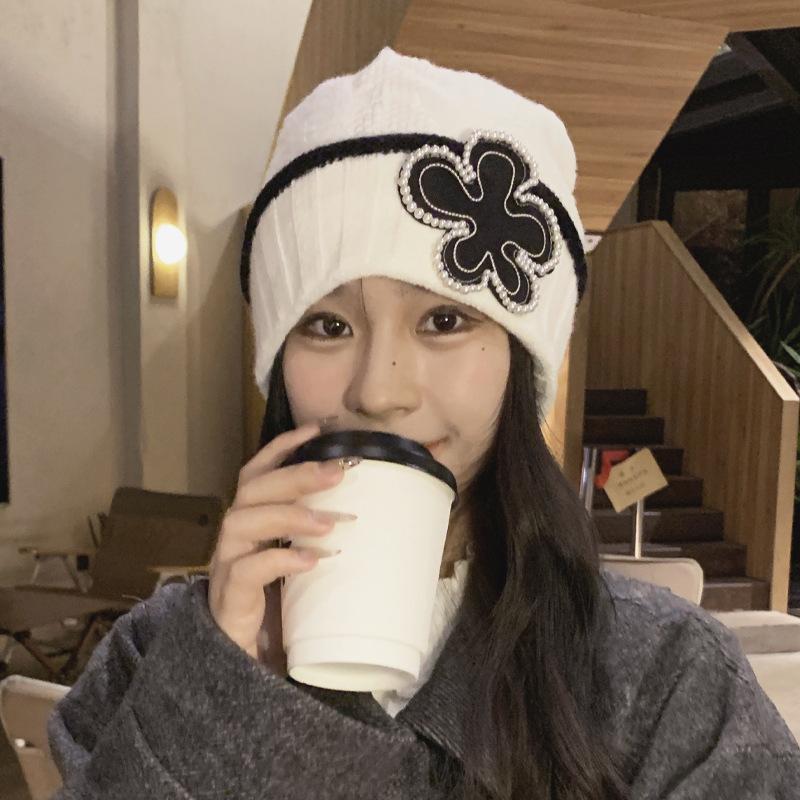 

Pearl flower knitted hat women s autumn and winter versatile warm confinement hat windproof big head circumference wool hat temperament cold hat 52-56cm чорний