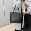 Crocodile Trendy Pu Textured Tote Bag For Women With Spacious Design And Pocket Phone