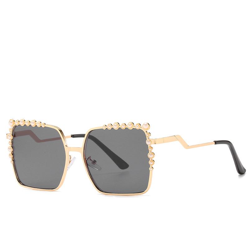 Oversized Square Sun Glasses Ladies New Luxury Pearl Sunglasses Women Brand Designer Fashion Shades Big Frame Eyewear