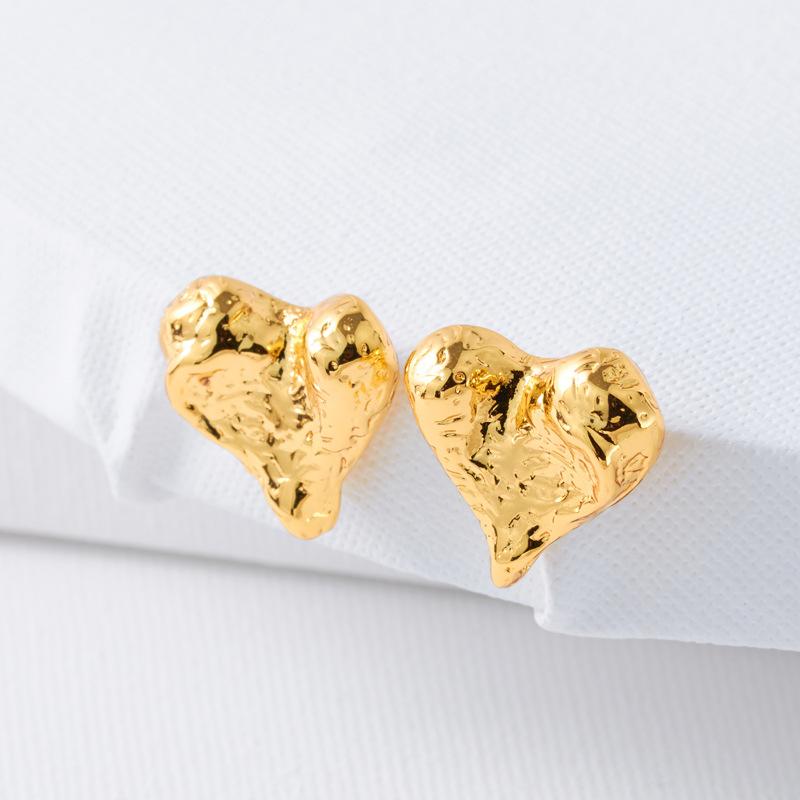 

Серьги с эффектом любви из металла, женские серьги с нишевым дизайном и чувством высокого класса золотой