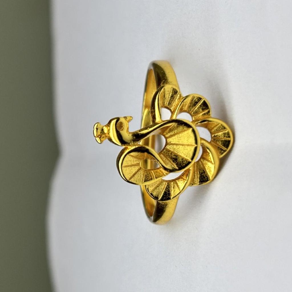 Vietnamese One-Color Sand Gold Fire-Baked Wedding Ring – Classic, Versatile, and Fashionable Non-Tarnishing Jewelry.