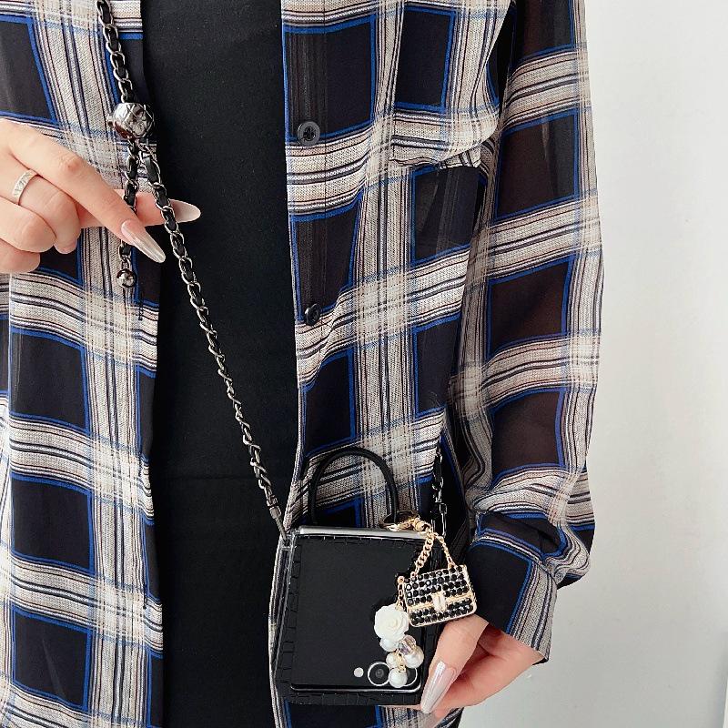 Чохол-кросбоді для Samsung Z Flip7 з текстурою алігатора, протиударний, з підвіскою