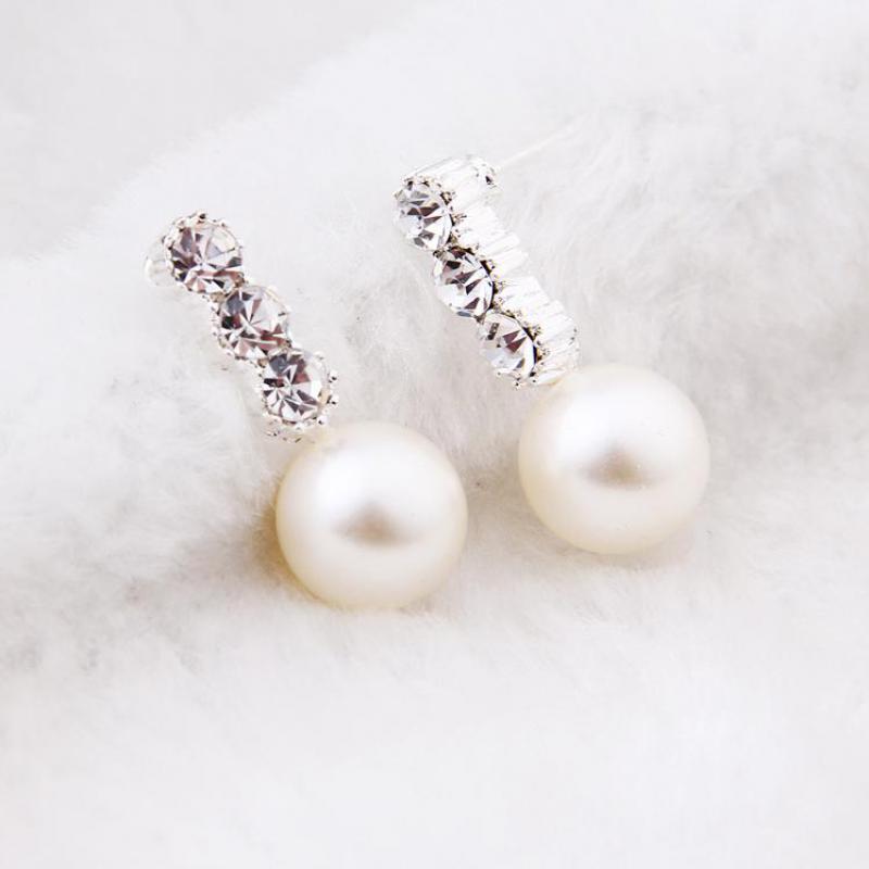 Brincos Simple Personality Simple High-end Imitation Pearl Earrings Women Jewelry Crystal Earrings