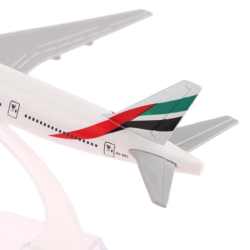 1:Réplique d'avion en métal à l'échelle 400 Airlines 777 Avion Modèle moulé sous pression Avion d'aviation Jouets de collection Pour garçons