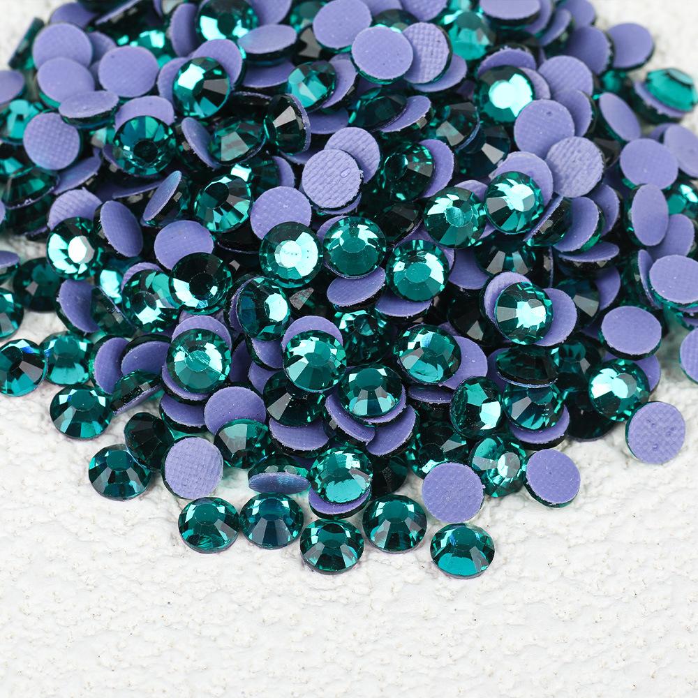 Weichen, Bază din Plastic de Înaltă Calitate Leave-In Diamante Colorate, Diamante pentru Manichiură, Autocolante Rotunde din Cristal pentru Bricolaj, Accesorii Bijuterii cu Diamante