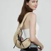 Neue Show Stricken Damen Tasche Heiße Mädchen und Nischenmode und Vielseitig Kontrastfarbe Fischnetz Horn Netz Tasche Gewebt