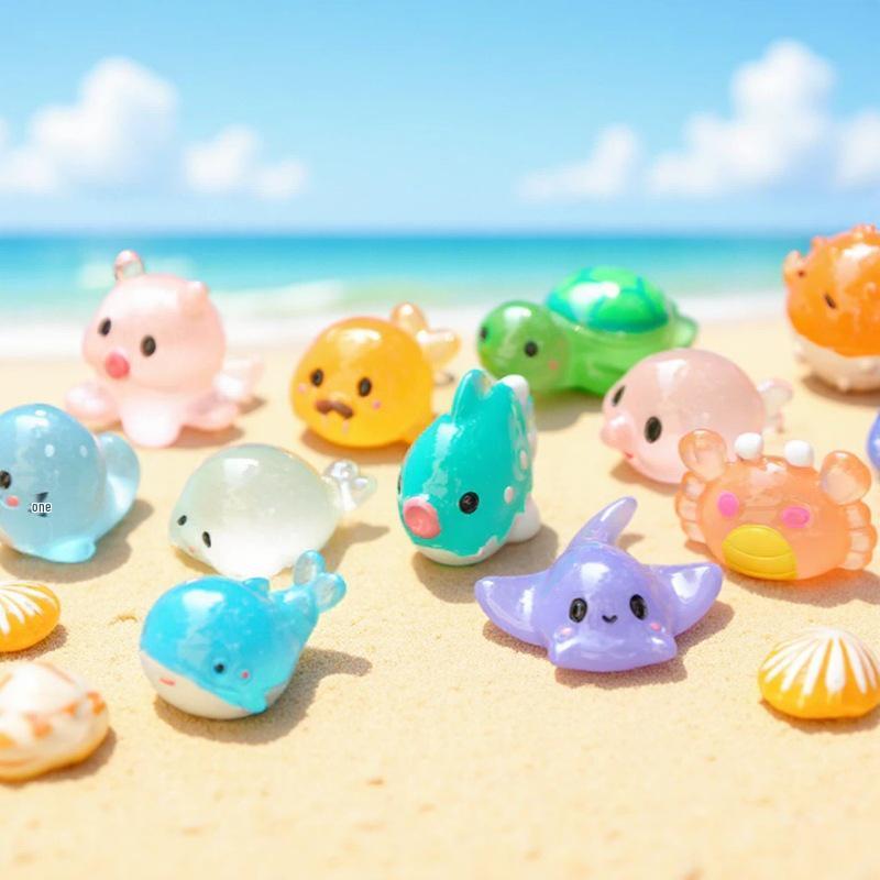 Moss Micro-Landscape: Luminous Marine Animal Figurines for Fish Tank Decoration