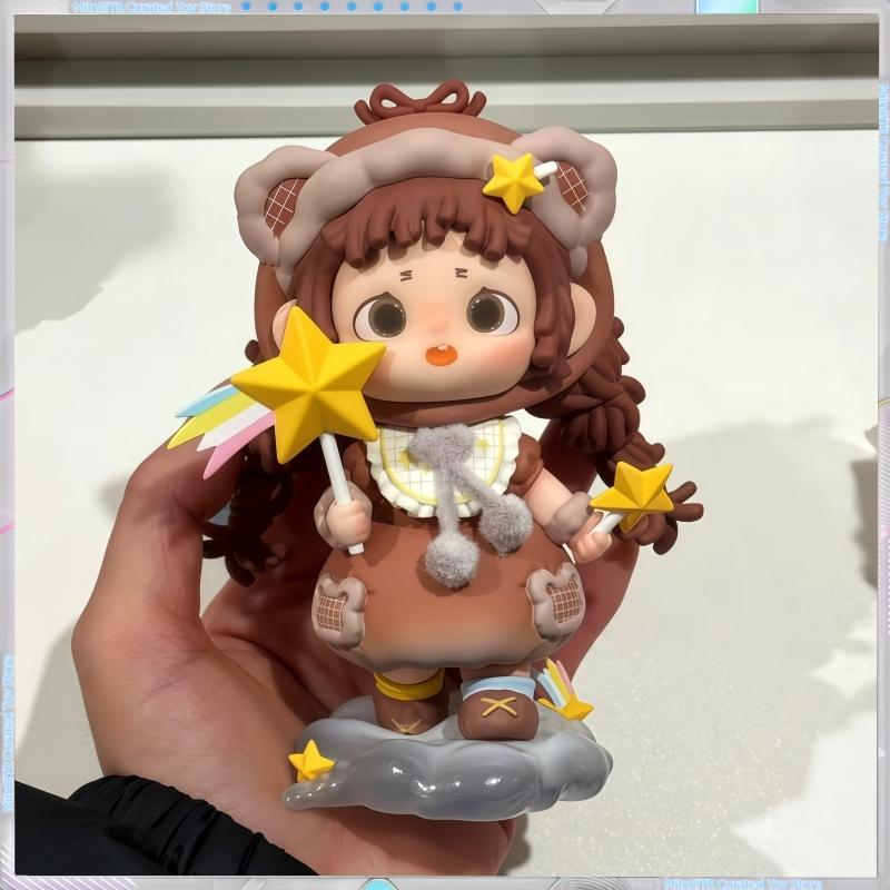 Dostępne i Autentyczne Fufu "Miasto Zmierzchowego Blasku" 3. Generacja - Figurka Trendy z Niespodzianką Urocza Dziewczynka z Kręconymi Włoskami Prezent i Dekoracja