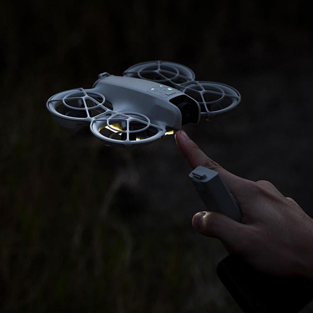 Para trem de pouso de drone DJI NEO Luz noturna Tripé luminoso Design de encaixe Bateria embutida Lâmpada recarregável para Dji Neo