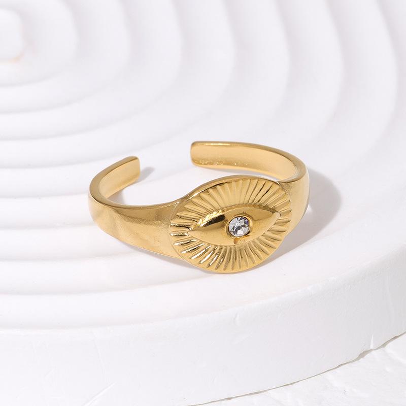 Vintage Stainless Steel Rhinestone Ring: European & American Women's Trend