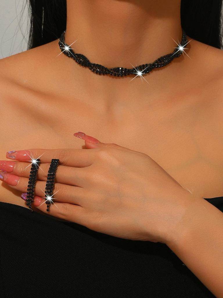 Elegant Bridal Jewelry Set: Water Diamond Necklace & Earrings