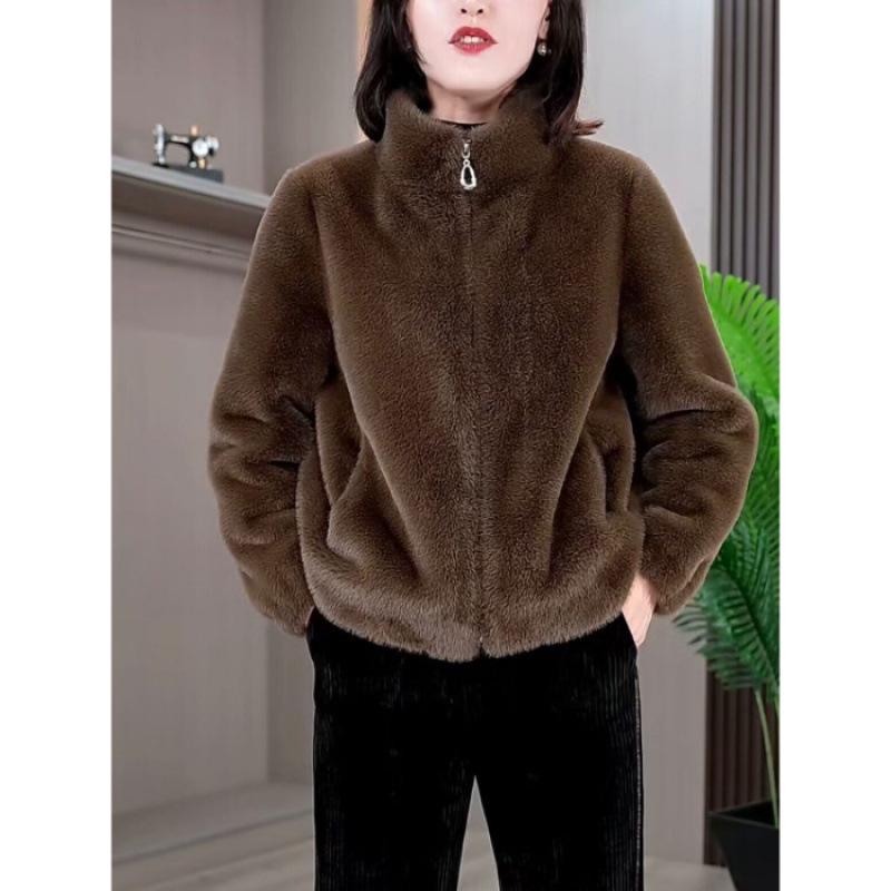 

Elegant & Warm Women s Winter Cardigan 2026: Solid Color, Short, Fashionable, Versatile, Thickened with Stand-Up Collar and High-End Style. M кавовий