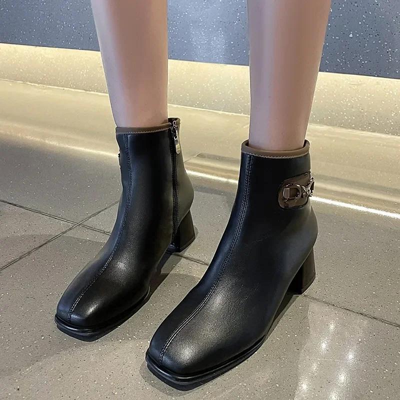 

Трансграничные Ботильоны на Высоком Каблуке Большого Размера Женские 2024 Осень и Зима Новые Простые Модные Ботильоны с Квадратным Носком и Толстым Каблуком 35 чёрный