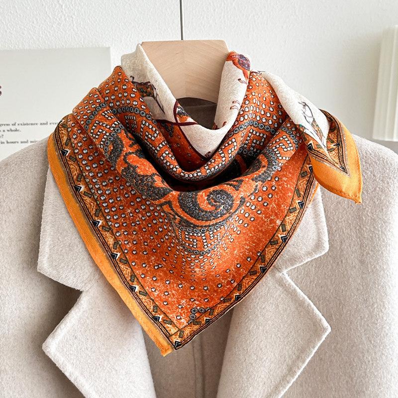 71 Series Neck Cashew Flower Square Scarf Silk Scarf Female Korean Version Versatile Literary and Retro Neck Protection Decorative Small Scarf