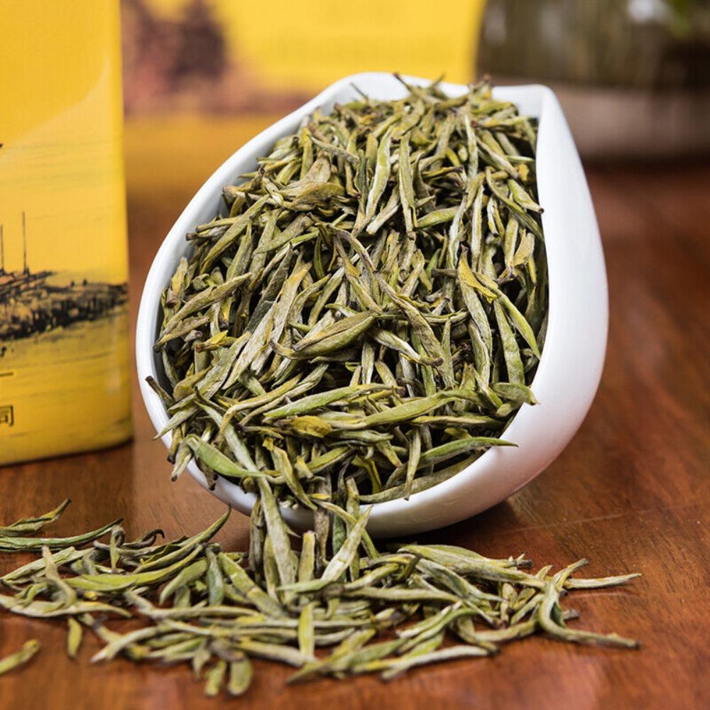 CIFbuy Supreme Organic Ming Qian Jun Shan Yin Zhen Silver Needle Yellow Tea 51g