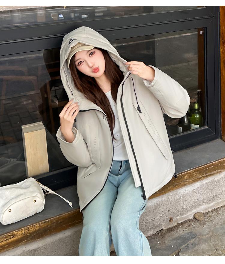 Women’s Short Hooded Windproof Thicken Warm Winter Jacket