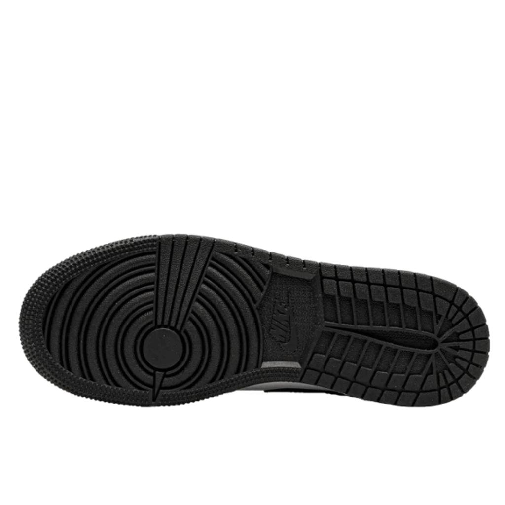 Air Jordan 1 Mid Chicago Black Toe