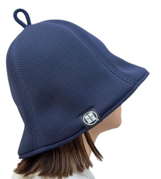 

The black tag will be replaced with a new version in due course. Hard Navy & Red Double Next generation 3-layer polyester mesh material Extra large