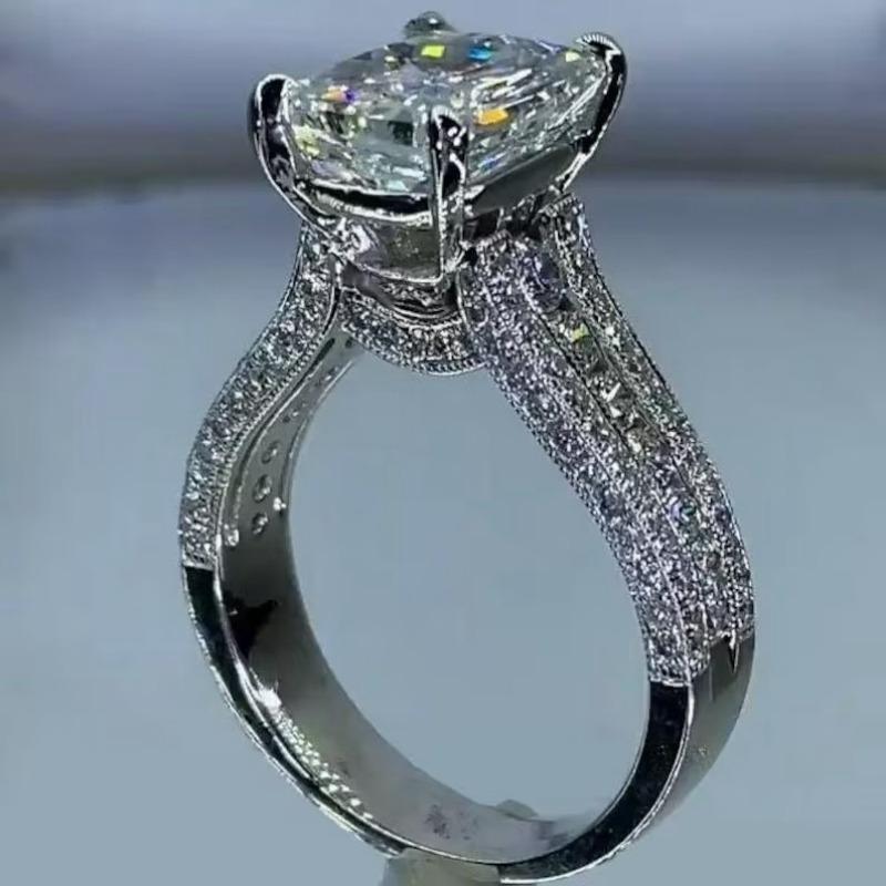 Super Shining Women  Ring Exquisite Silver Color Inlaid Zircon Stones Wedding for Women Engagement Jewelry