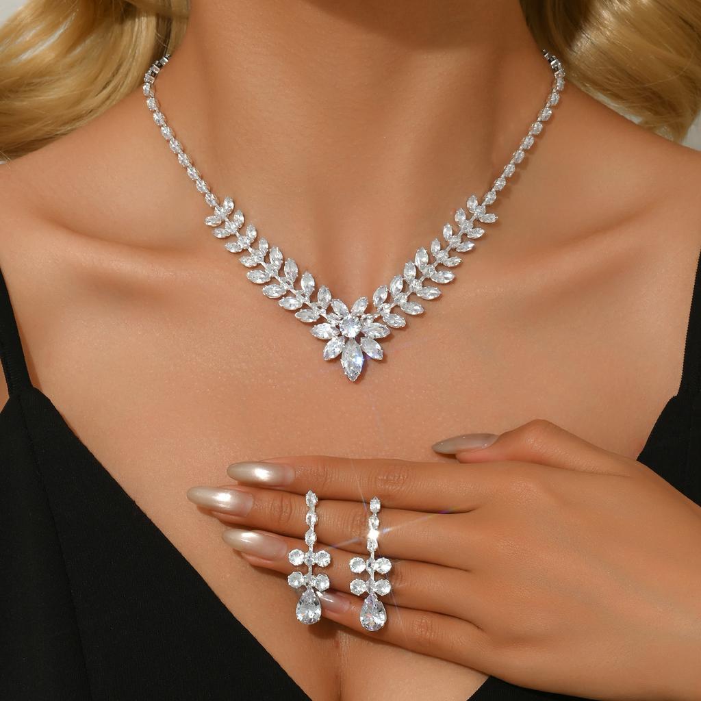 Zircon Necklace Earrings Set Chain Bridal Wedding Dress Dress Dinner Accessories High-End Jewelry Ladies
