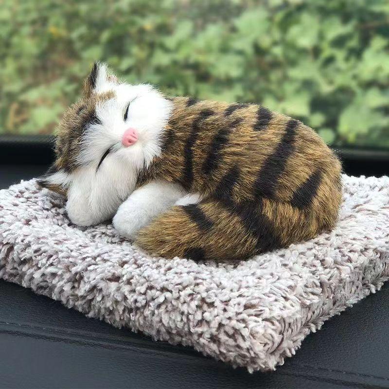 קישוטים לרכב חתולים חמודים מדומים ישנים קישוט למכוניות בובת חתלתולים קטיפה מקסימה צעצוע מתנות לילדים אביזרי רכב