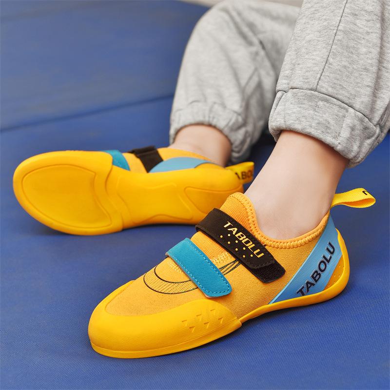 Kletterschuhe Basic Kinder und Jugendliche Indoor- und Outdoor-Boulderschuhe atmungsaktiv Kletterspezialtrainingsschuhe Außenhandel