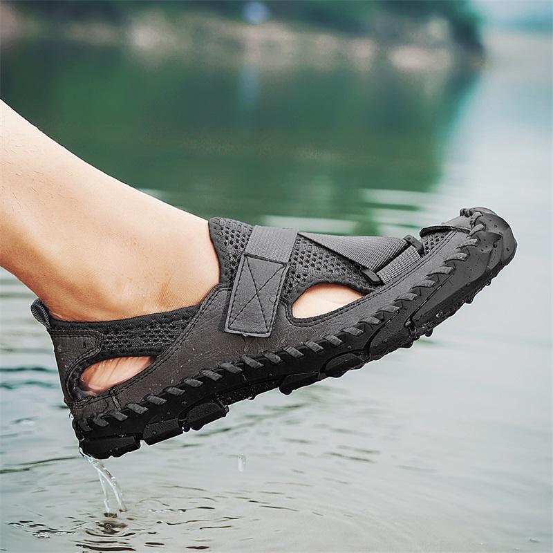 Herren Outdoor Wandersandalen Handgefertigt Sommer Römische Sandalen Retro Weit Geschlossene Zehen Grau Strand Wasserschuhe Übergröße
