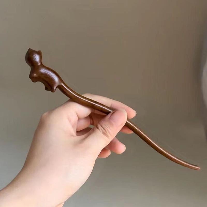 Chińskie sandałowe patyczki do włosów widelce styl retro ręcznie rzeźbione spinki do włosów kwiat zwierzę wzory styl pałeczek kobiety
