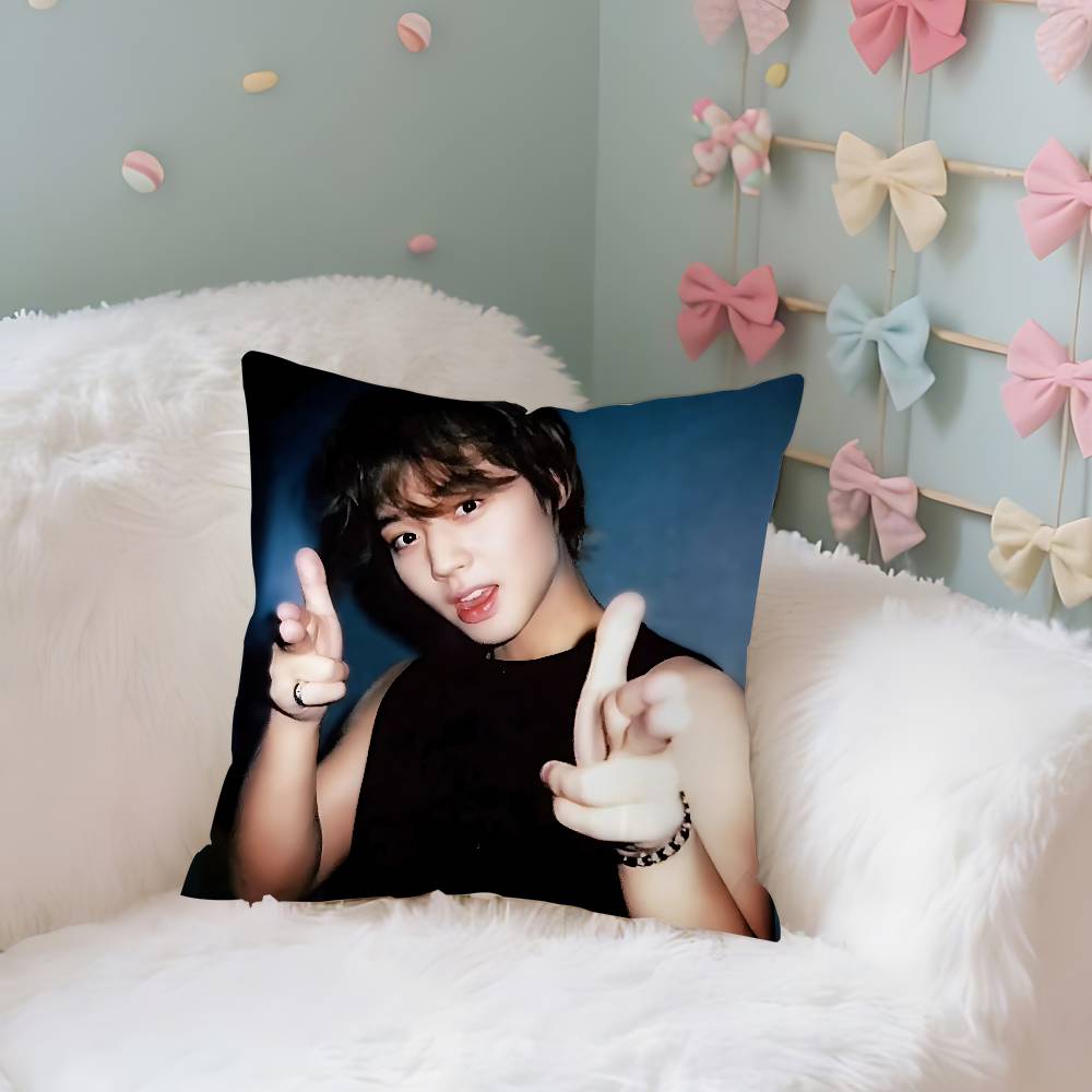 

W-Weak H-Hero P-Park J-Jihoon Throw Pillow Covers Pattern Cushion Cover Suitable For Sofa Bedroom Car Pillow Cover 40cmx40cm