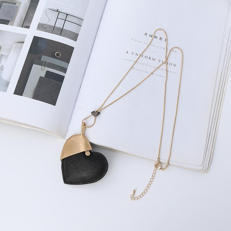 Necklace Vintage Big Peach Heart Premium Sweater Chain Ladies Alloy Long Necklace
