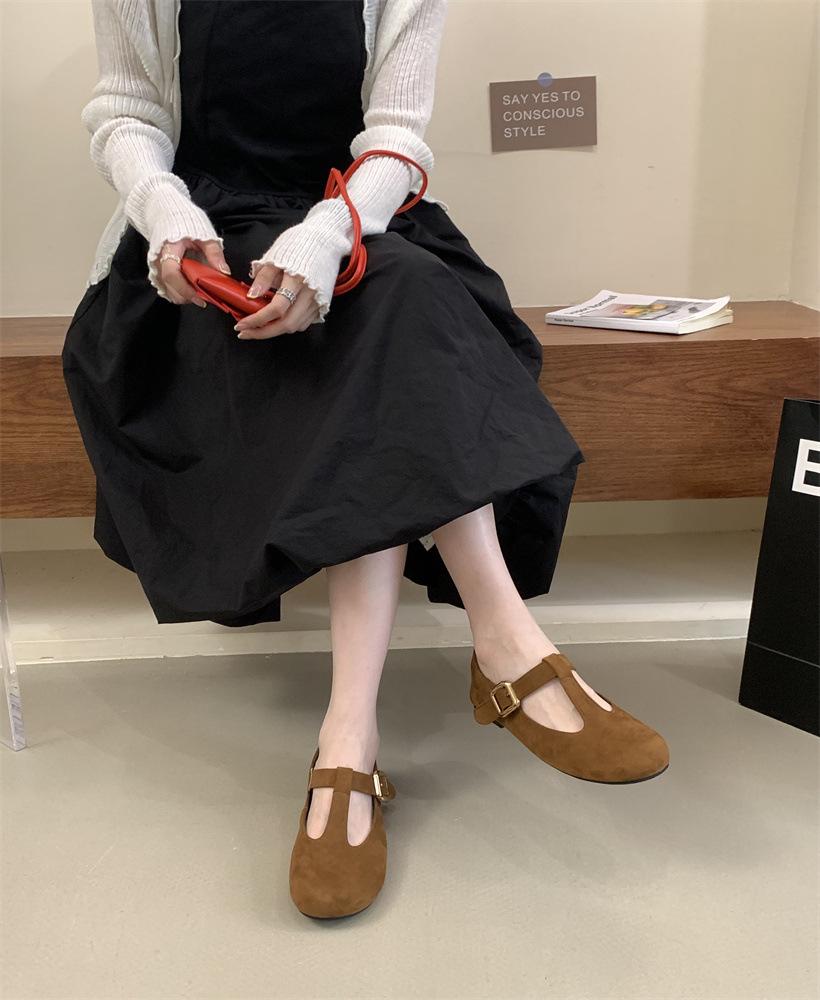 Retro flat-bottomed Mary Jane shoes for women's 2025 summer new round head versatile comfortable soft sole T-buckle strap single shoe trend