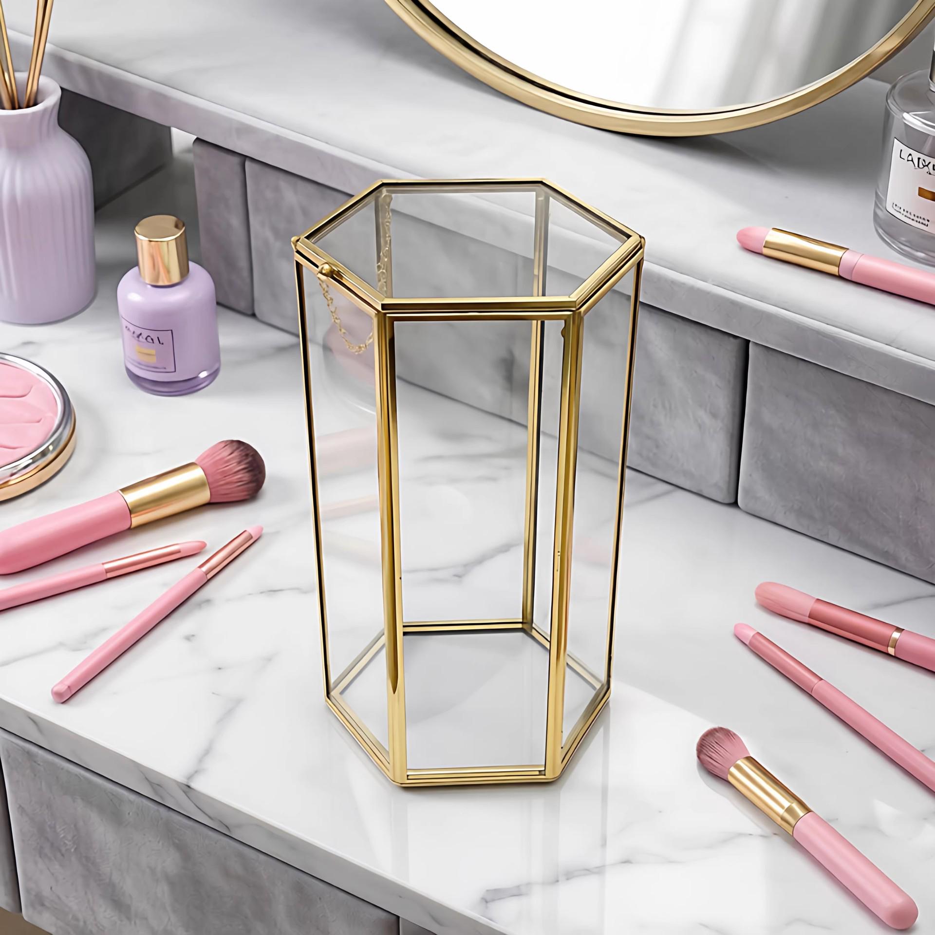 

Nordic Metal & Glass Storage Bucket for Cosmetics, Perfume, Jewelry, and Office Décor 10.5x17cm