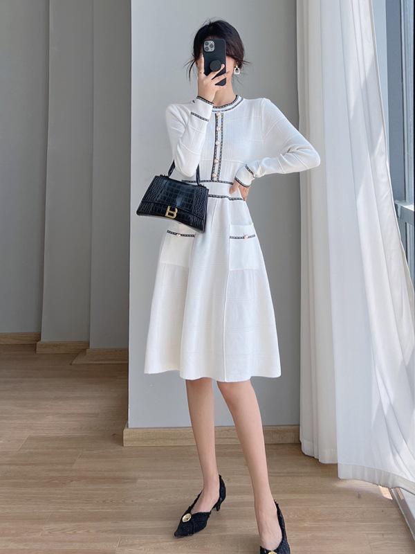 French Style Slim Fit Waist-Cinching Knitted Dress for Women, Autumn/Winter, Long-Sleeved, Korean Elegance