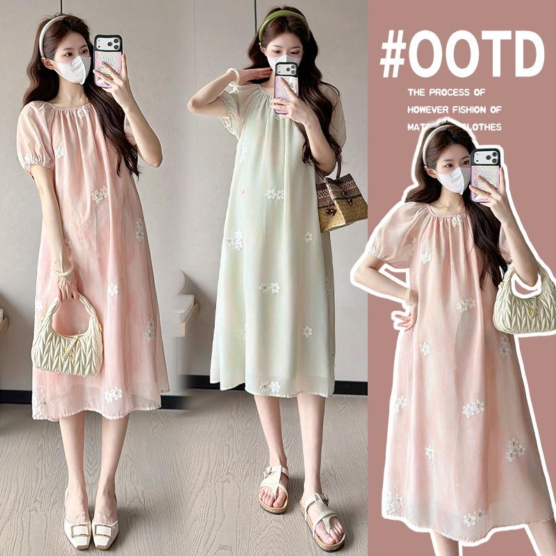 Maternity Summer Dress 2026: Chic, Fresh, Mid-Length Design