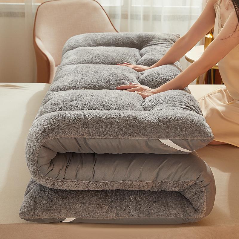 Thickened Lambskin Mattress Cushion: Tatami Dormitory Student Sponge Pad