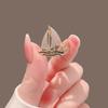 High End Temperament Badge Pins For Men Women Delicate Flash Drsmall Sailboat Brooch Anti Slip Buckle Clothing Accessories Gifts