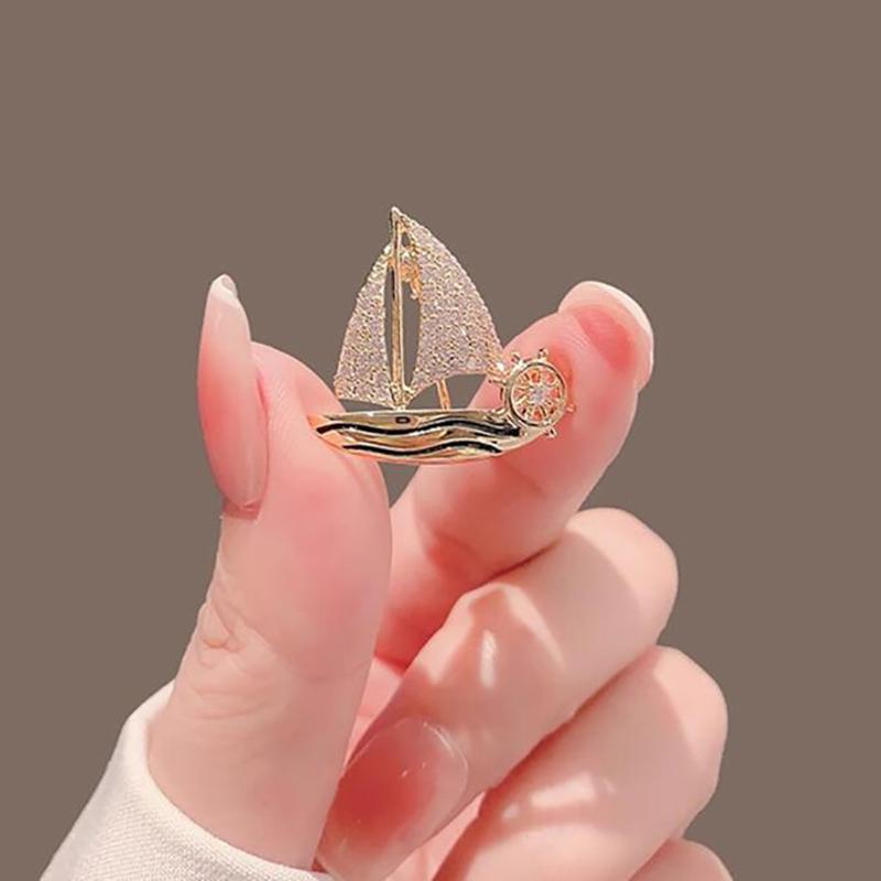 High End Temperament Badge Pins For Men Women Delicate Flash Drsmall Sailboat Brooch Anti Slip Buckle Clothing Accessories Gifts