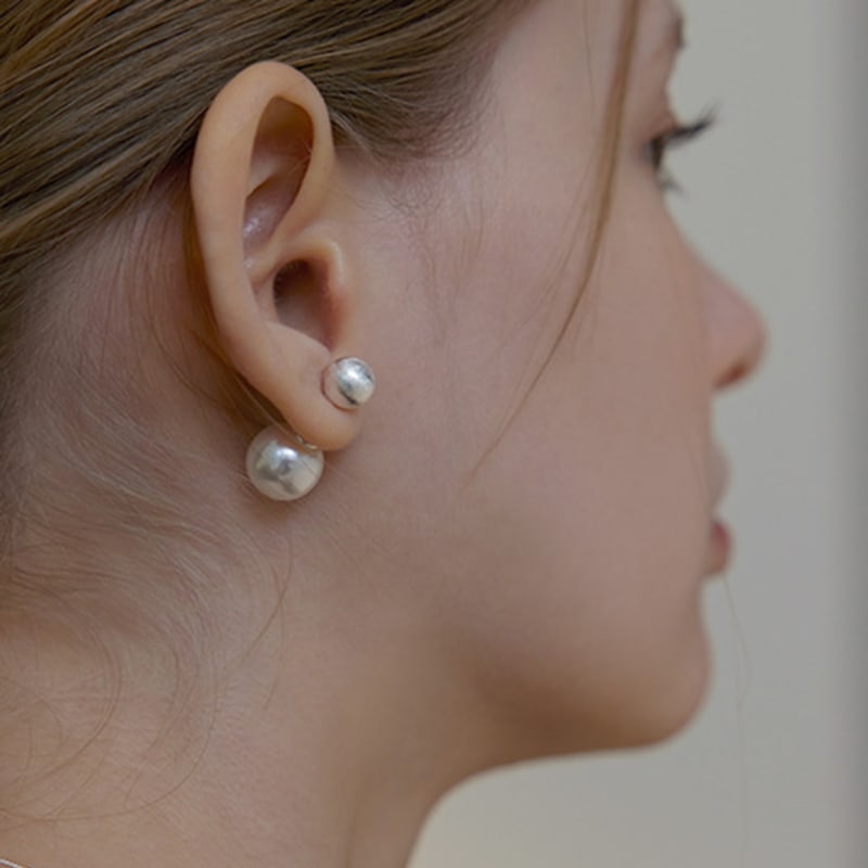 Lewe Matt Pearl Clutch Earring