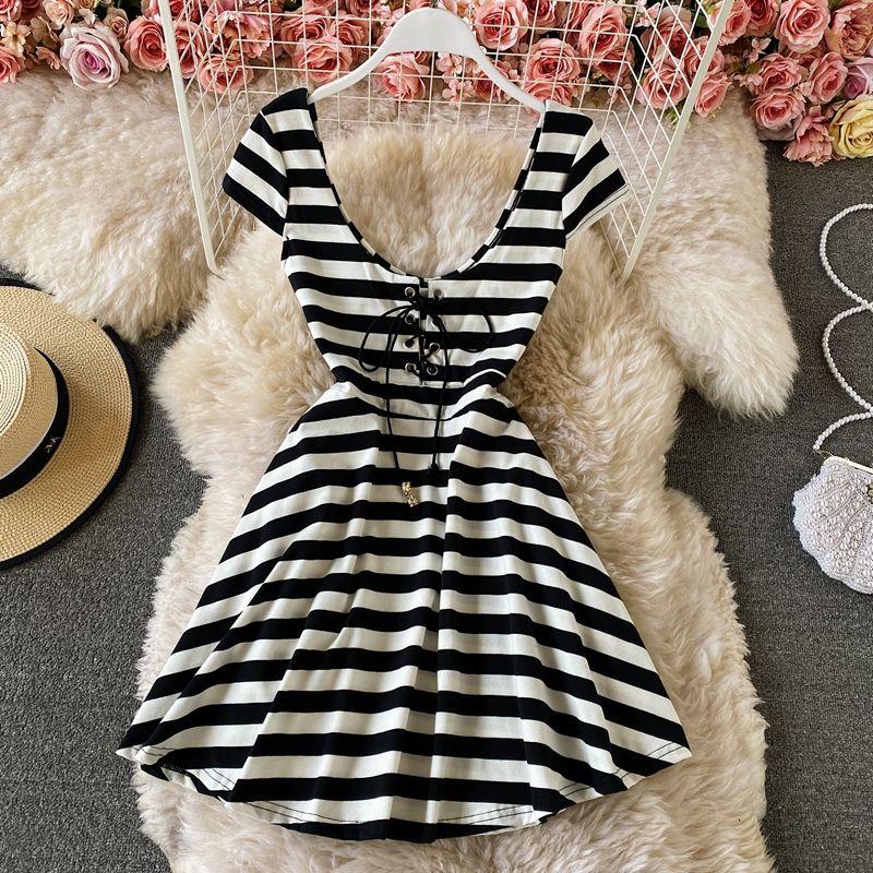 

Streamer Clothing 2024 Summer New Arrival Deep V Neck Stripes Dress Silm Slimming Low-Cut Large Swing A- line Short Skirt Stripes black and white S