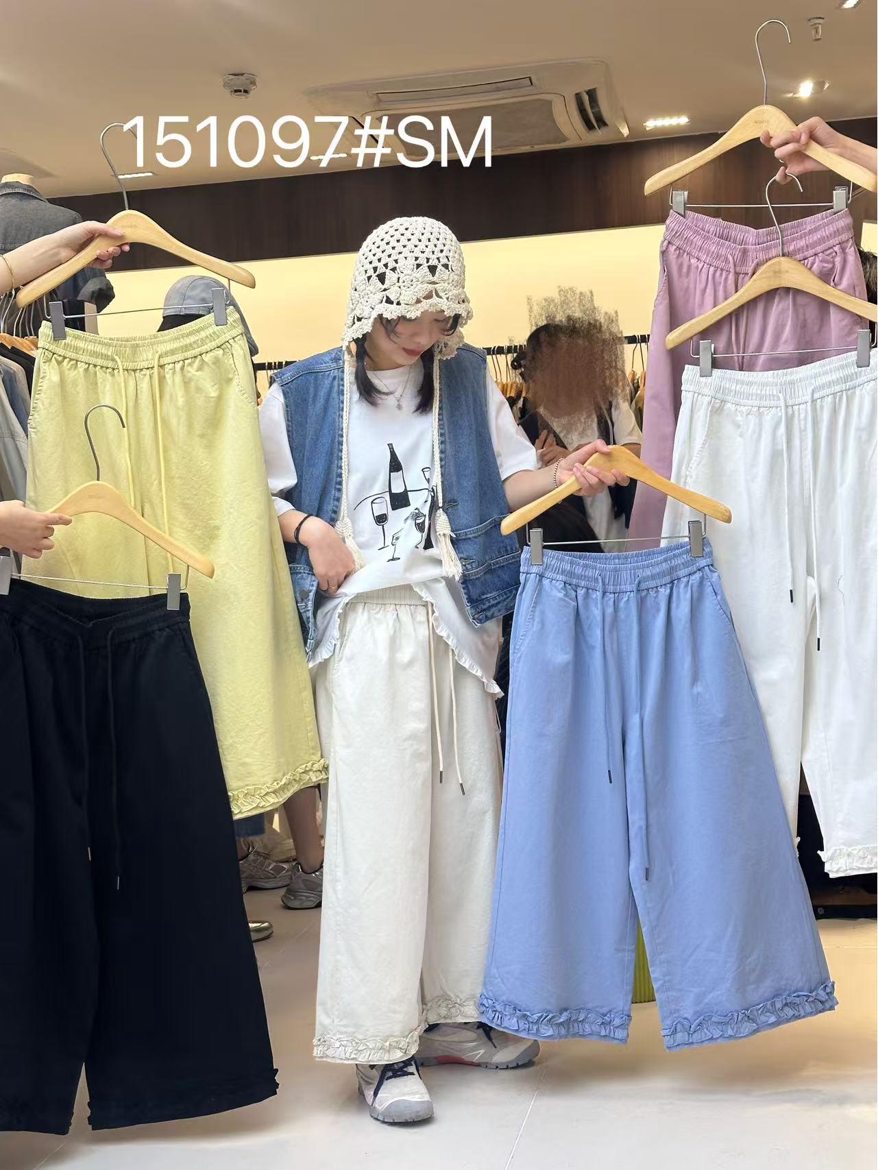 

Makuqie Летние брюки на кулиске с высокой талией в корейском стиле с широкими штанинами и кружевом - Большой размер, Свободный крой, Длина девять точек. Small жёлтый