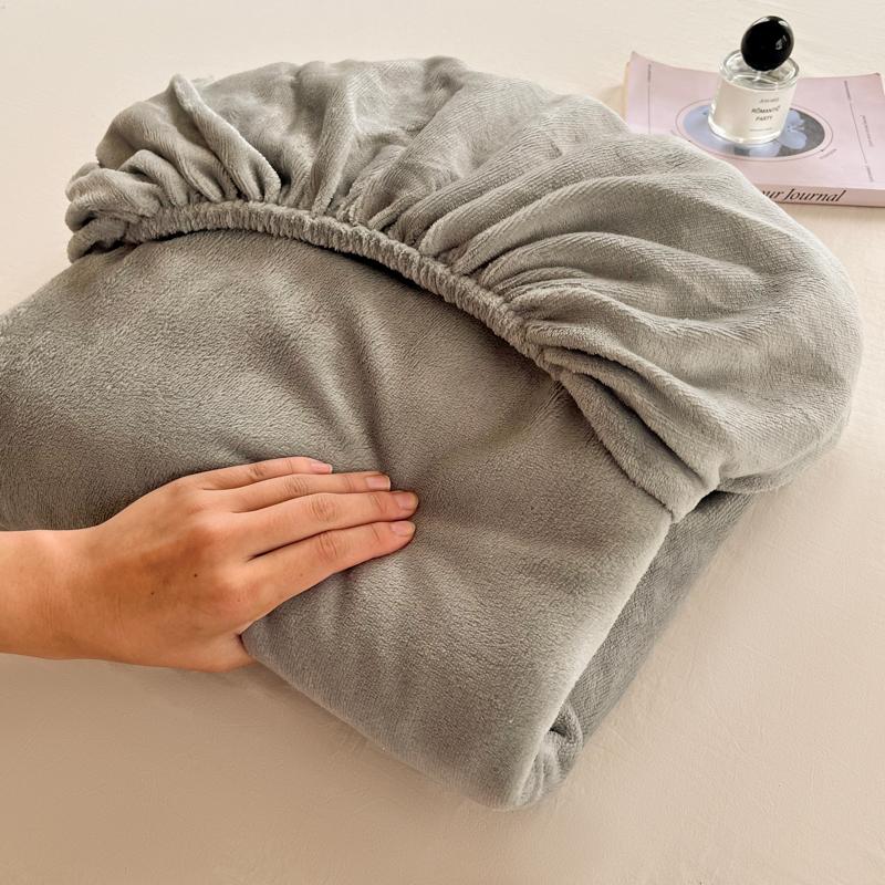 Soft Plush Warm Mattress Cover Winter Velvet Material Fitted Sheet Thickened Warm Bed Cover Mattress Protector Multiple Sizes