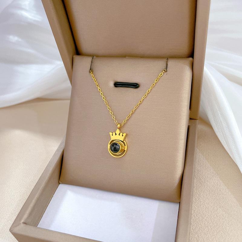 Crown Projection Stone Minimalist Wind Stove Real Gold Necklace Female Collarbone Chain Accessories