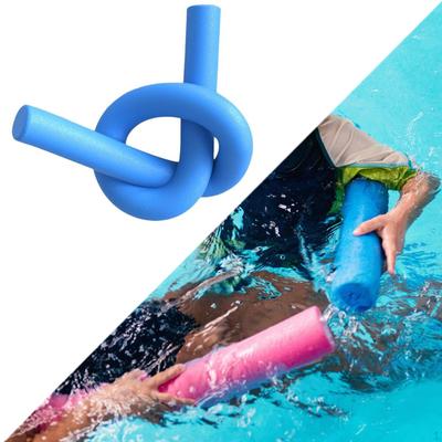 Schwimmende Poolnudel für den Sommer Wasserspaß