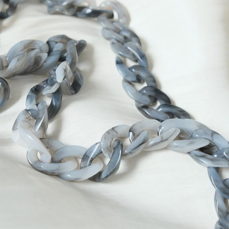 New Phone Accessory Detachable Parts Chain White Crossbody Resin Luxury Strap Amber Phone Case Chains Acrylic Shoulder Hanging Chain