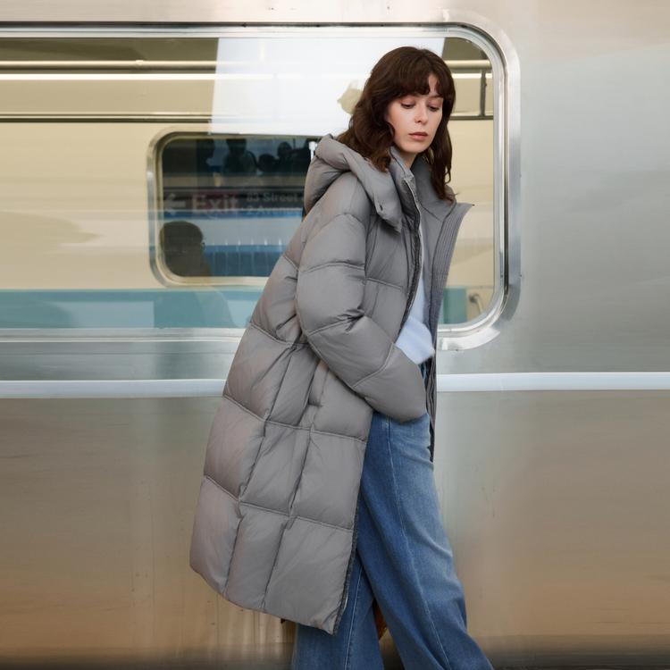 ELLE Basic French Minimalist Fashion Design Casual Loose Duck Down Hooded Long Sleeve Down Jacket Women Outerwear EY52301